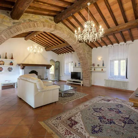 Casa vacanze Awesome In Castelnuovo Val Di Cec Castelnuovo di Val di Cecina
