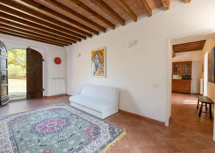 Amazing In Castelnuovo Val Di Cec 度假居 *
